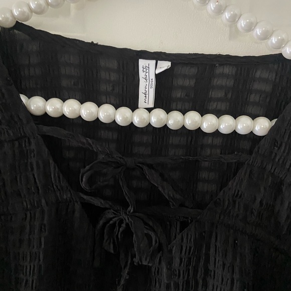 Black Textured Top - Picture 4 of 11